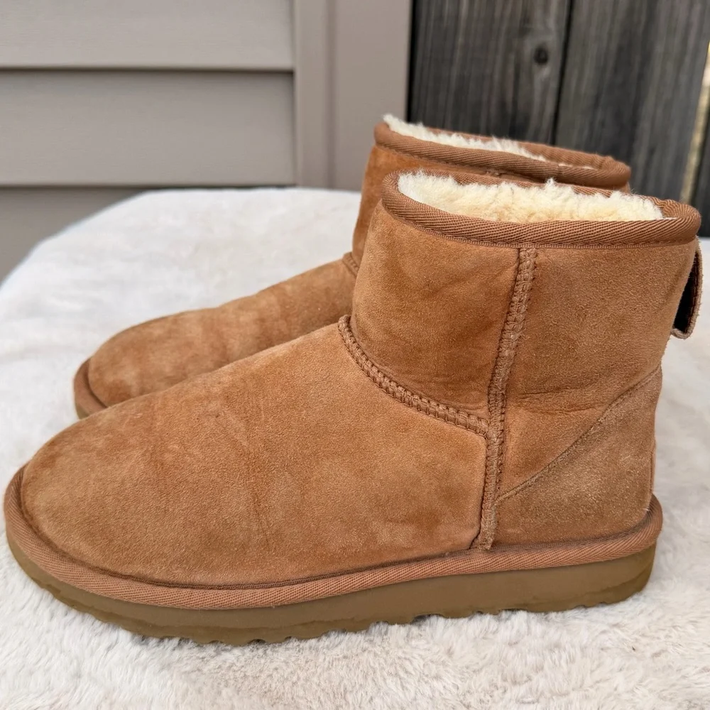 UGG Classic II Mini Boots - Primary Image Women's UGG Classic II Size 7